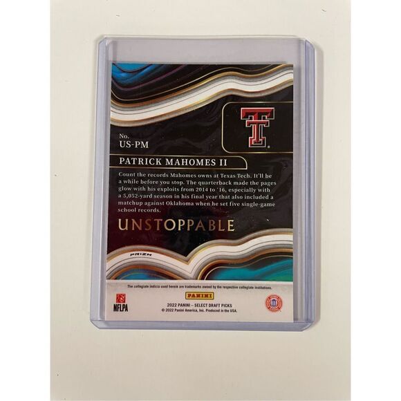 2022 select pat mahomes unstoppable sportscard in mint condition - Picture 3 of 3